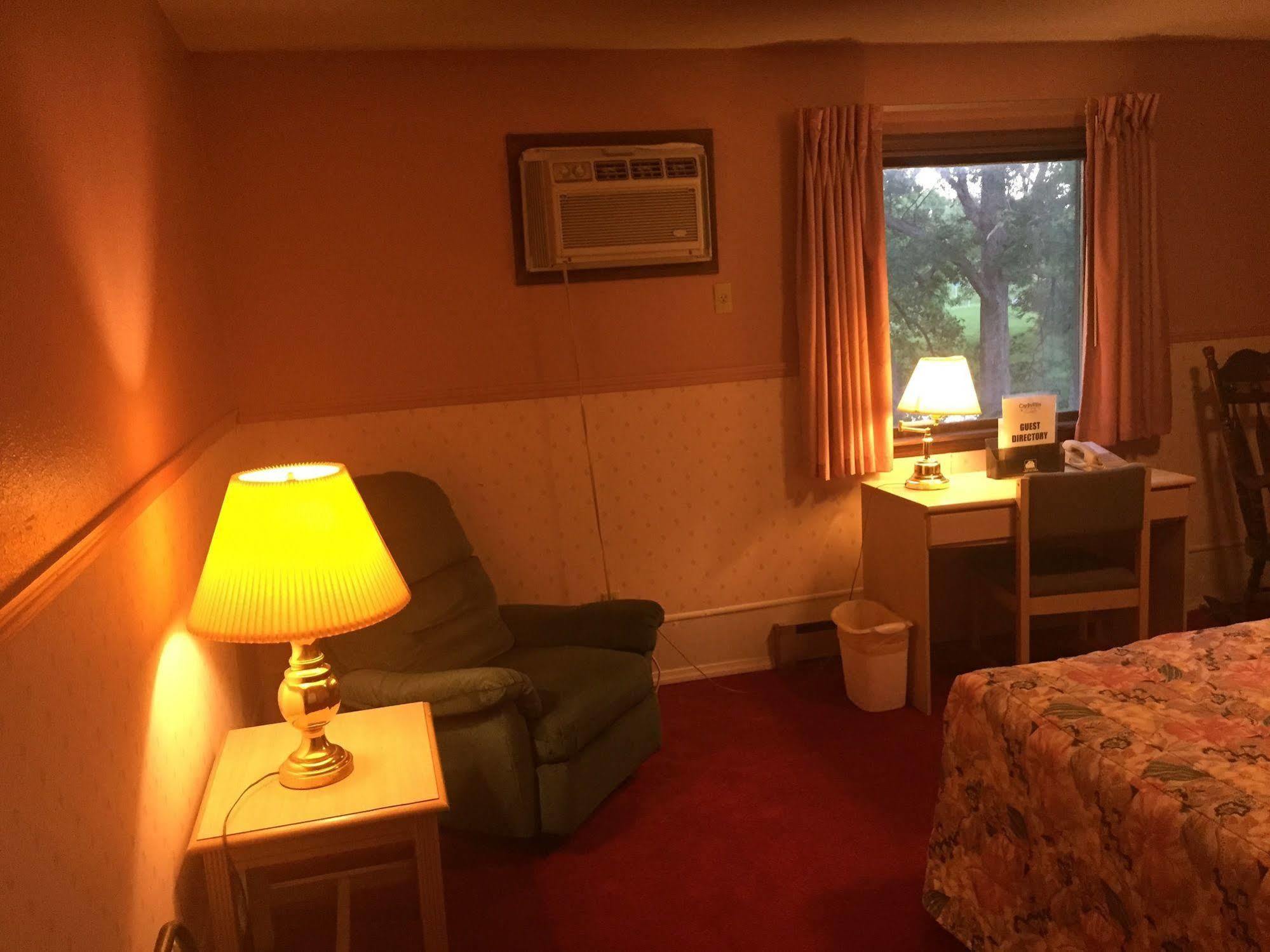 Carlin Villa Motel Carlinville ภายนอก รูปภาพ