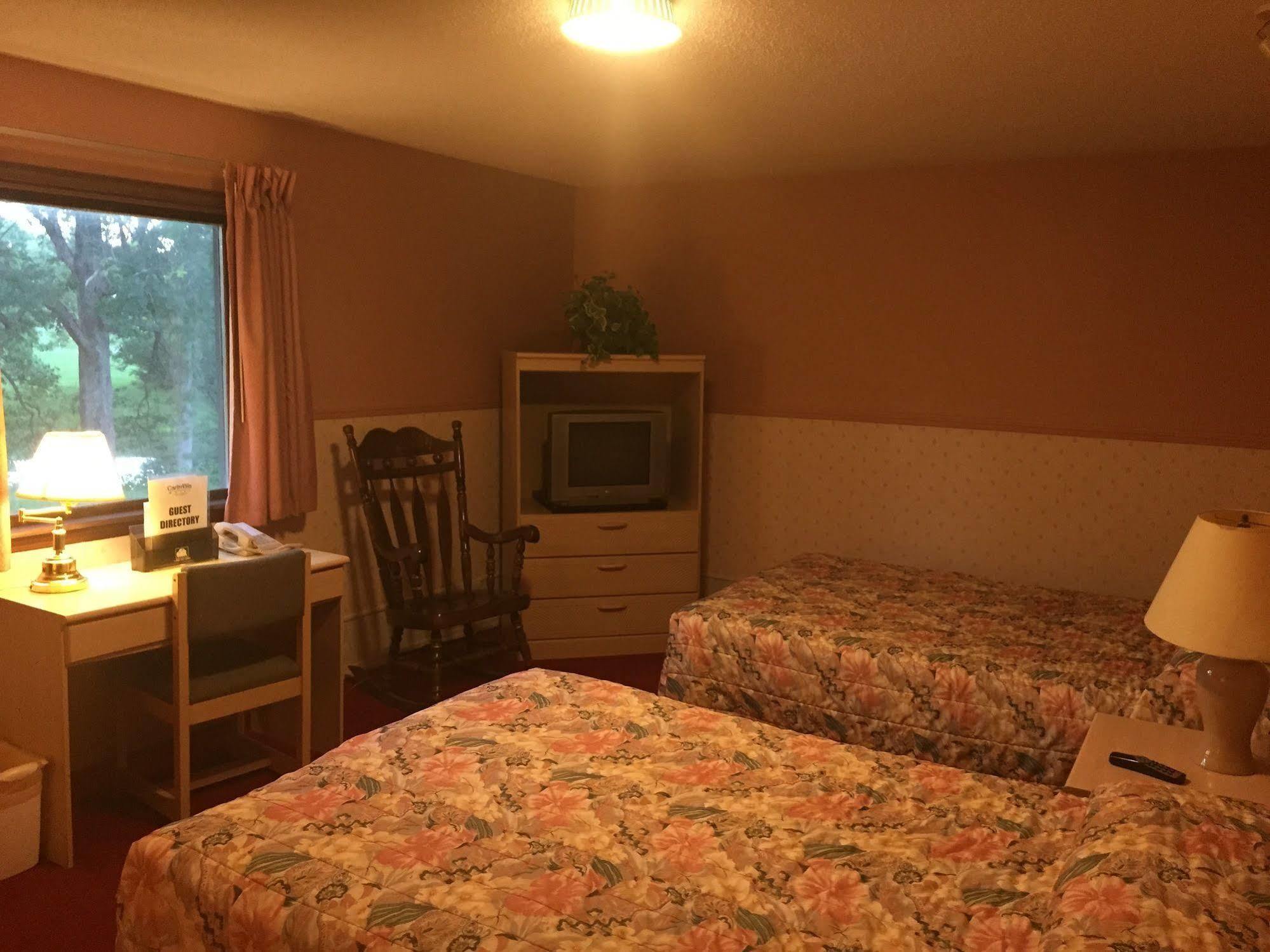 Carlin Villa Motel Carlinville ภายนอก รูปภาพ