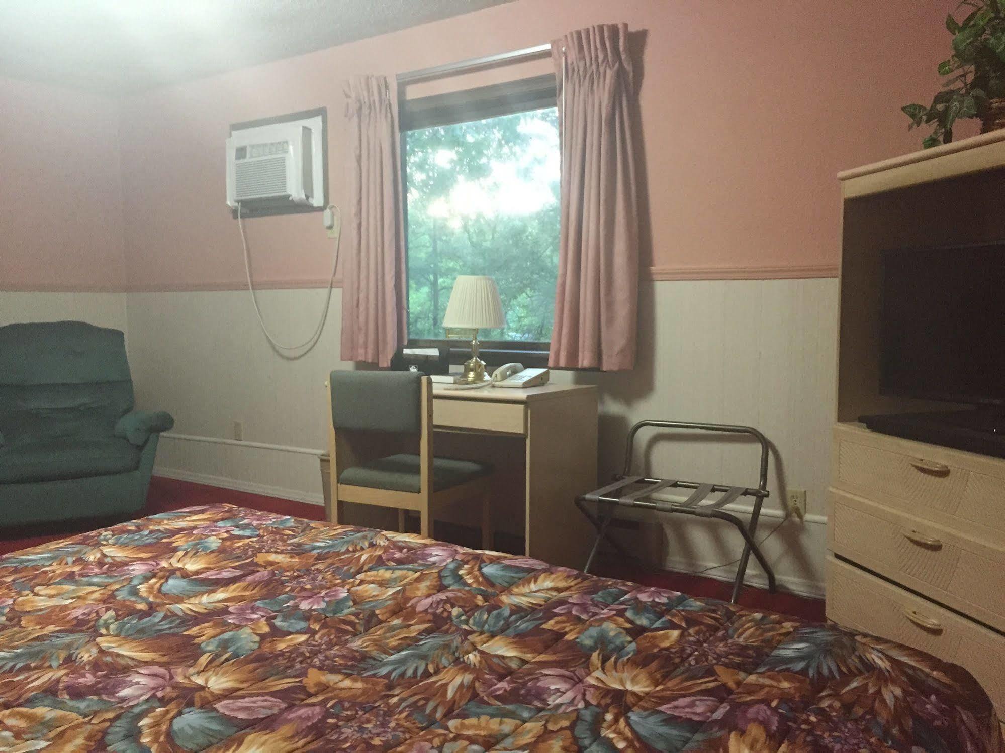 Carlin Villa Motel Carlinville ภายนอก รูปภาพ