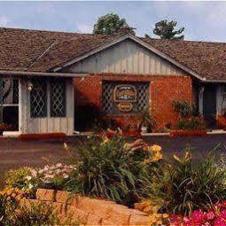Carlin Villa Motel Carlinville ภายนอก รูปภาพ